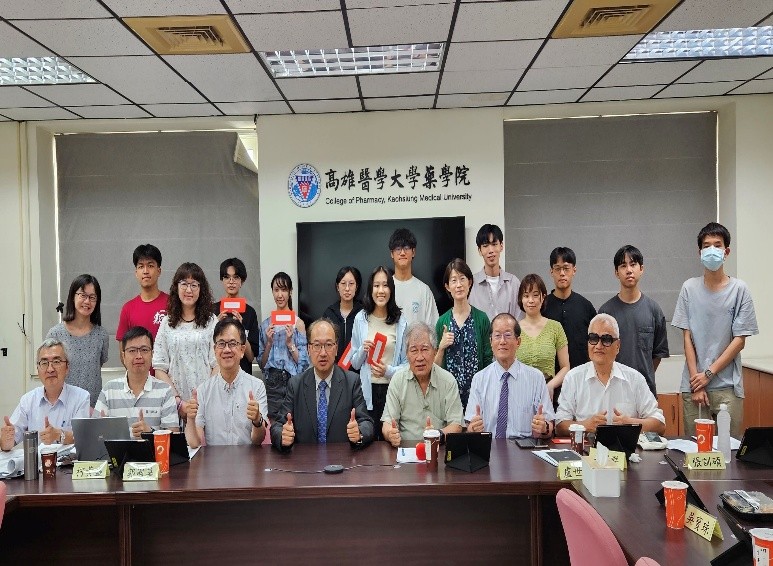 Image:Enews468藥學院-3.jpg