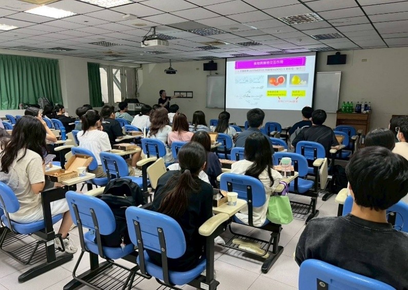 Image:Enews472藥學院-11.jpg