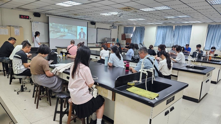 Image:Enews484藥學院-25.jpg