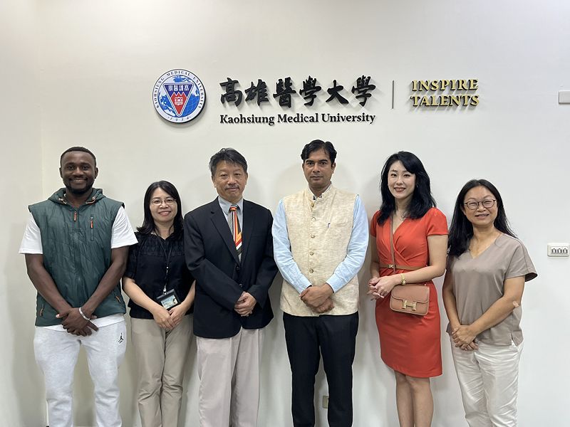 Image:Enews470專題-2.jpg