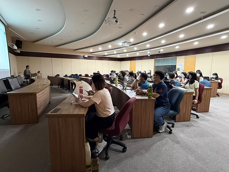 Image:Enews489人事室-17.jpg