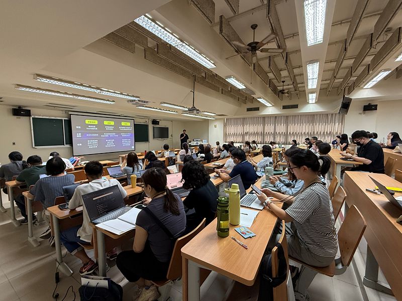 Image:Enews485人事室-08.jpg