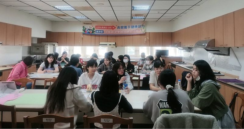 Image:Enews482專題-4.jpg