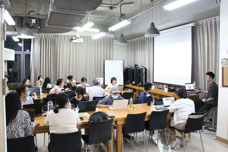 Image:Enews490專題-4.jpg