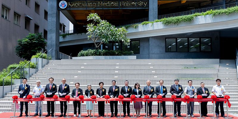 Image:Enews486焦點回顧-1.jpg