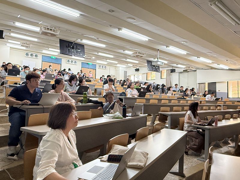 Image:Enews483人事室-11.jpg